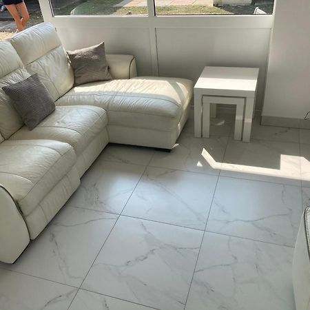 2 Bed Chalet Romney Sands Greatstone المظهر الخارجي الصورة