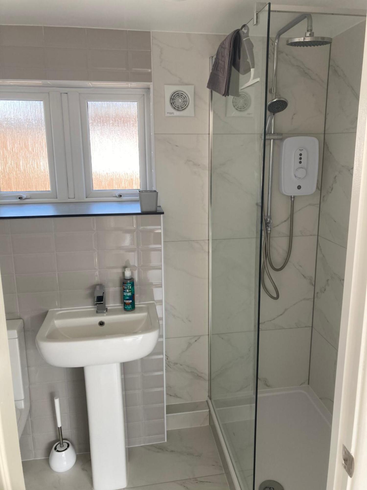 2 Bed Chalet Romney Sands Greatstone المظهر الخارجي الصورة